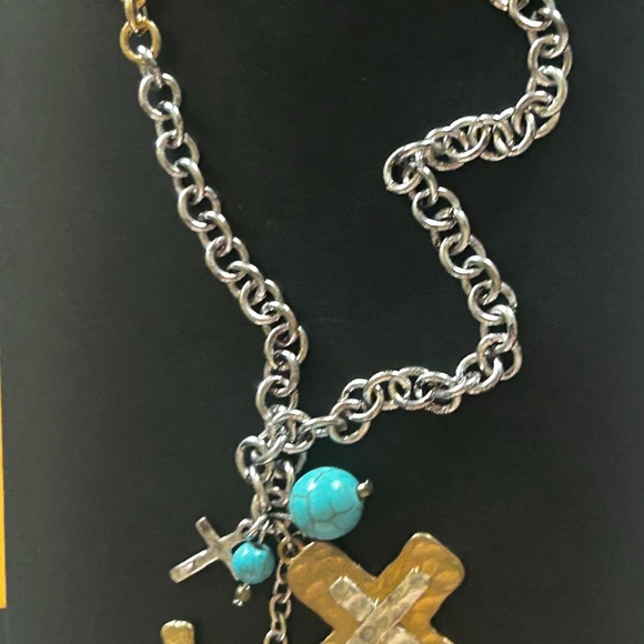 Cross Gold/Silver Necklace - Picture 3 of 3
